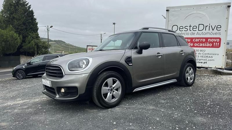 Cinza Usado 2018 Mini One D Countryman SUV | € 18.900 (Preço justo) - Imagem 1/4