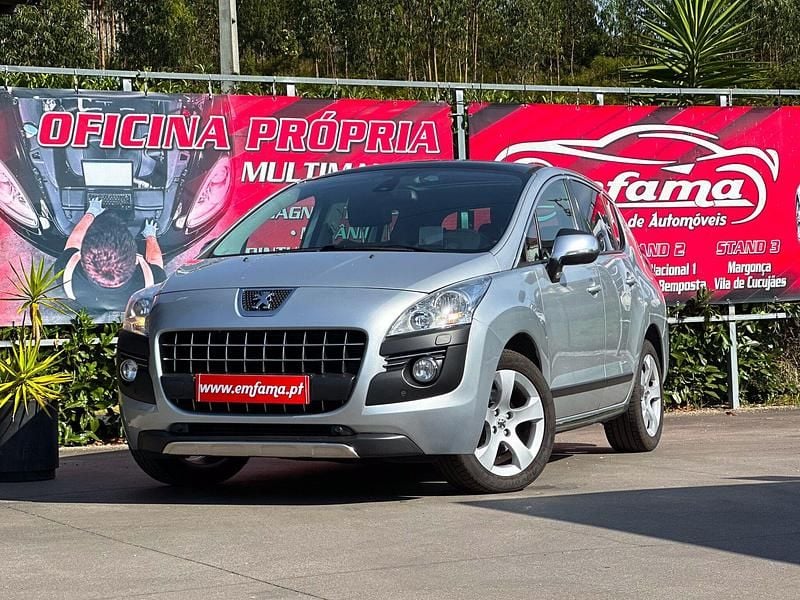 Cinza Usado 2011 Peugeot 3008 SUV | € 7.950 - Imagem 1/4