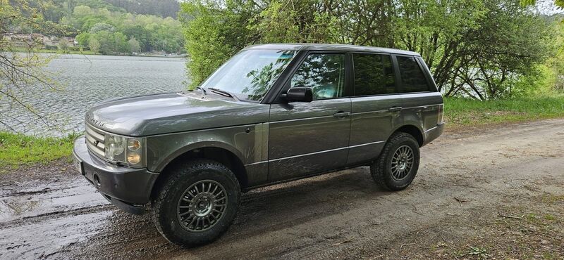 Cinza Usado 2003 Land Rover Range Rover HSE SUV | € 19.500 - Imagem 1/4