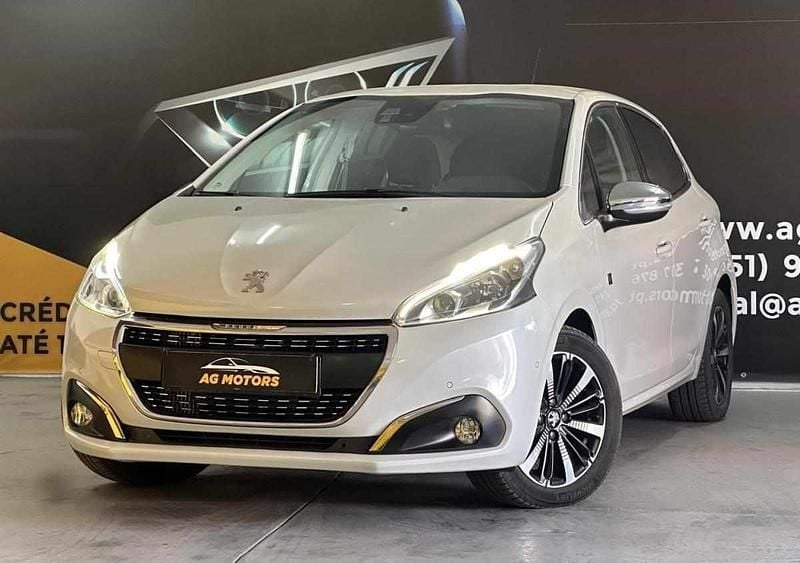 Branco Usado 2019 Peugeot 208 Citadino | € 13.990 (Preço justo) - Imagem 1/4