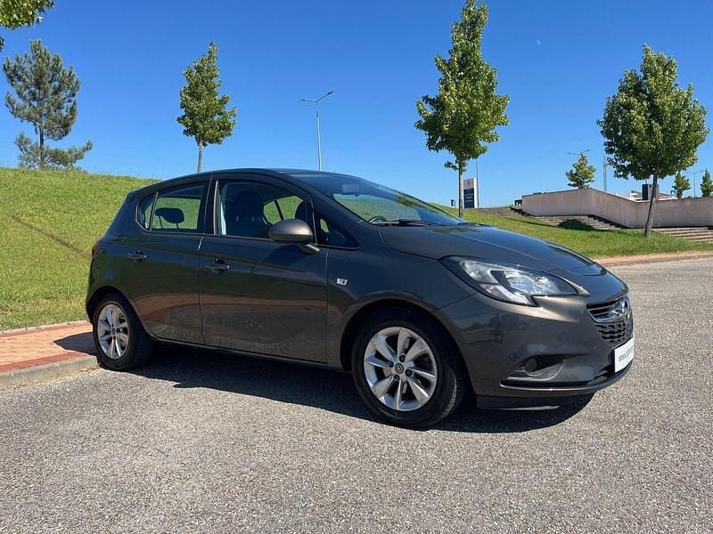 Cinzento Usado 2016 Opel Corsa Edition | € 7.950 (Preço justo) - Imagem 1/4