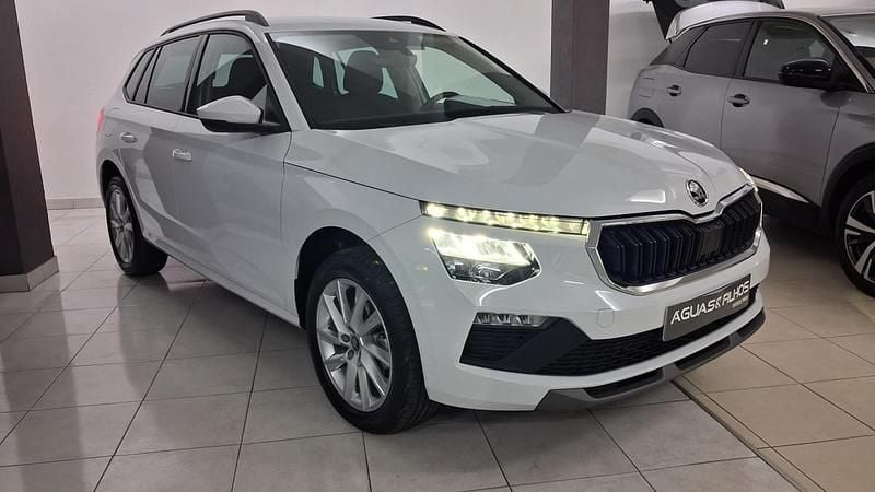 Branco Usado 2025 Skoda Kamiq SUV | € 21.990 (Preço justo) - Imagem 1/4