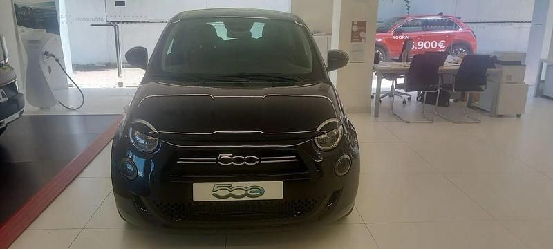 Branco Novo 2025 Fiat 500e Red Citadino | € 25.800 (Preço justo) - Imagem 1/4