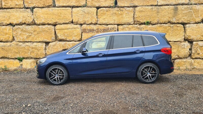 Usado BMW 218 Gran Tourer 150 HP (110 kW) 2019 Azul Monovolume