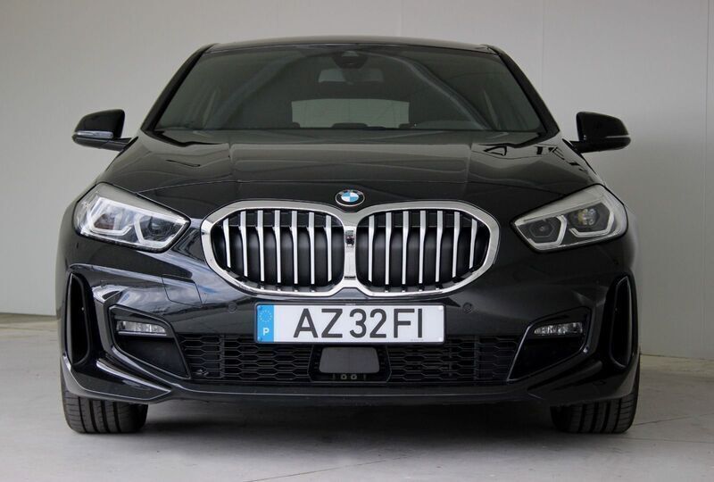 Preto Usado 2023 BMW 116 Citadino | € 29.500 (Preço justo) - Imagem 1/4