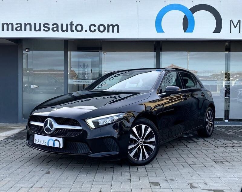 Preto Usado 2020 Mercedes A250 Style Sedan | € 24.490 - Imagem 1/4