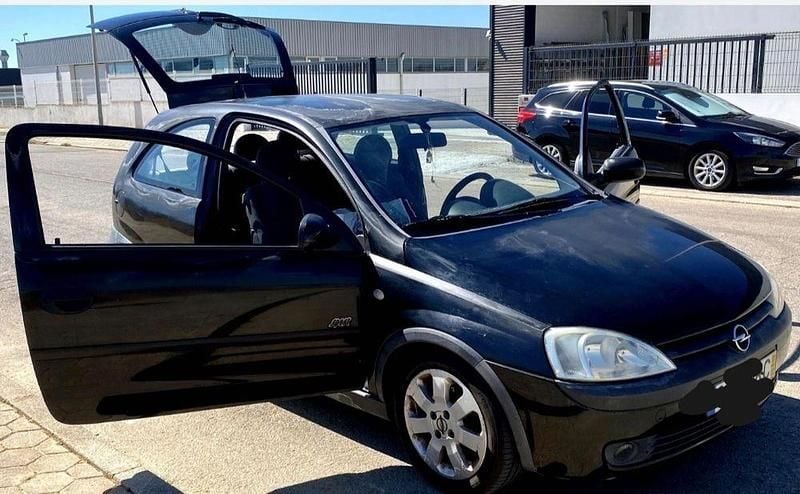 Usado 2001 Opel Corsa Sport | € 1.380 - Imagem 1/4