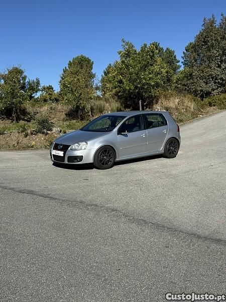 Cinza Usado 2007 VW Golf V | € 8.090 - Imagem 1/1