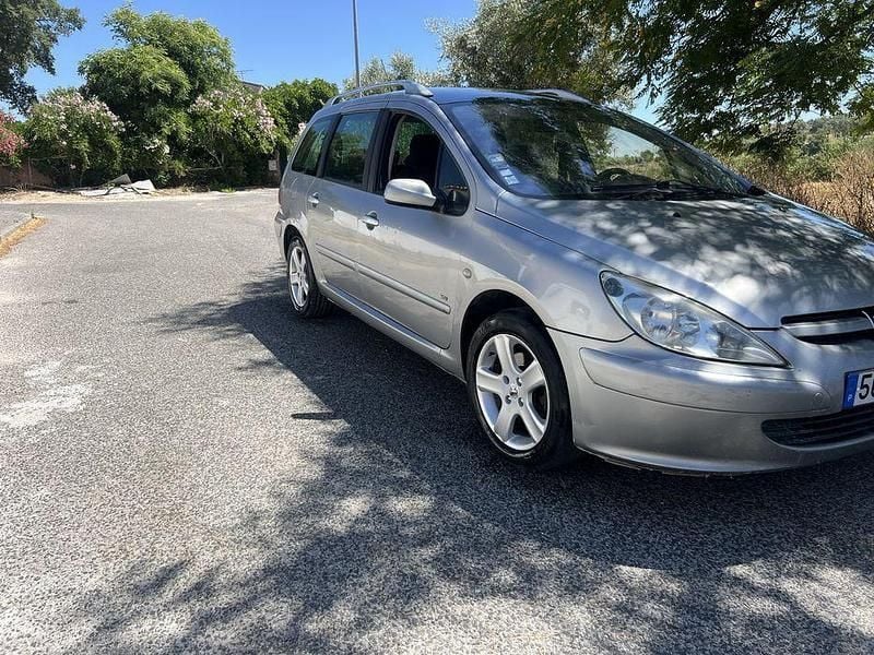 Usado 2004 Peugeot 307 Sedan | € 2.200 (Bom preço) - Imagem 1/4