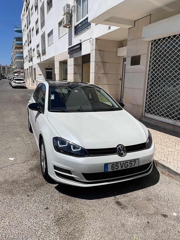 Branco Usado 2013 VW Golf VII Citadino | € 10.500 (Preço justo) - Imagem 1/4