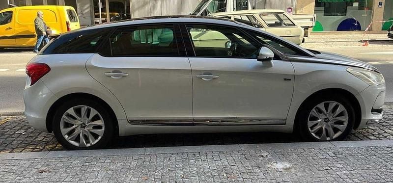 Usado 2012 Citroën DS5 Citadino | € 5.499 (Preço justo) - Imagem 1/4