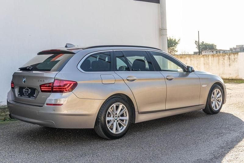 Usado BMW 520 Luxury Line 190 HP (139 kW) 2015 Carrinha