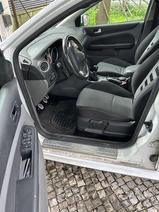 Usado Ford Focus Sport 109 HP (80 kW) 2008 Sedan