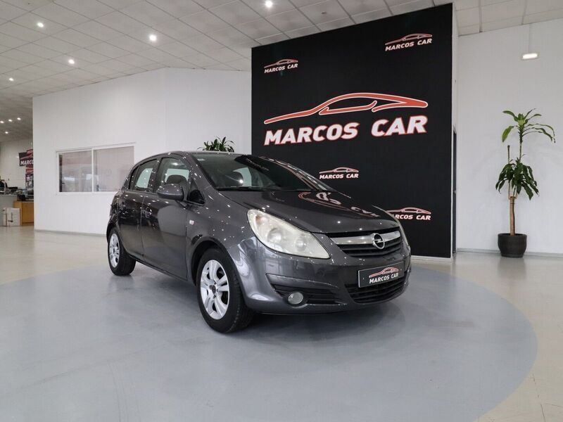 Cinza Usado 2010 Opel Corsa Enjoy | € 6.700 (Preço justo) - Imagem 1/4