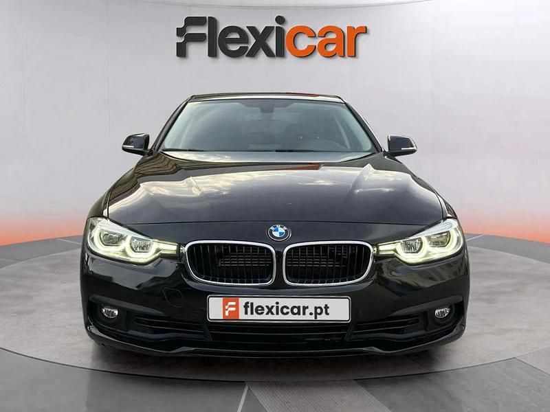 Usado BMW 330e iPerformance 252 HP (185 kW) 2019 Preto Sedan