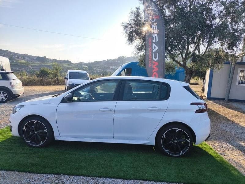 Usado Peugeot 308 GT-line 120 HP (88 kW) 2017 Sedan