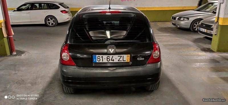 Vendido Renault Clio 1.5 dCi Billabong - Carros usados para venda