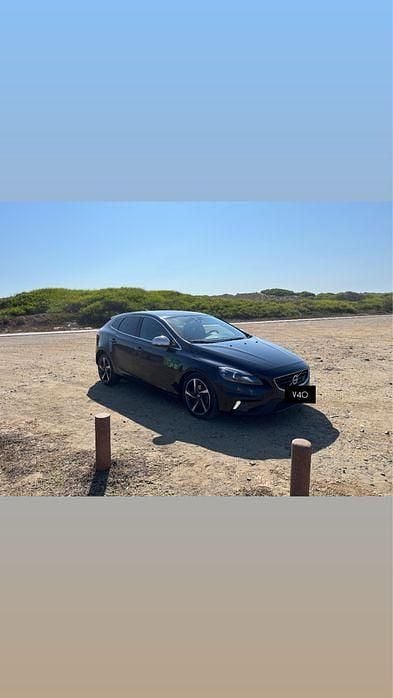 Usado 2014 Volvo V40 R-Design Carrinha | € 13.000 - Imagem 1/4