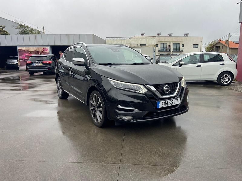 Cinza Usado 2020 Nissan Qashqai Tekna SUV | € 19.900 (Preço justo) - Imagem 1/4
