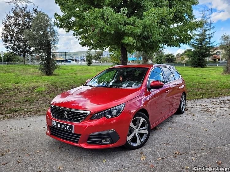 Vermelho Usado 2018 Peugeot 308 GT-line Citadino | € 14.900 (Bom preço) - Imagem 1/1