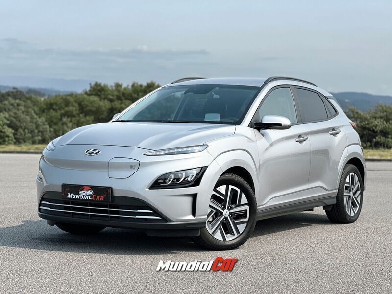 Cinzento Usado 2021 Hyundai Kauai Premium SUV | € 23.890 (Preço justo) - Imagem 1/4