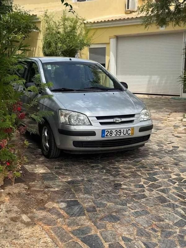 Cinzento Usado 2002 Hyundai Getz Citadino | € 3.500 (Preço justo) - Imagem 1/4