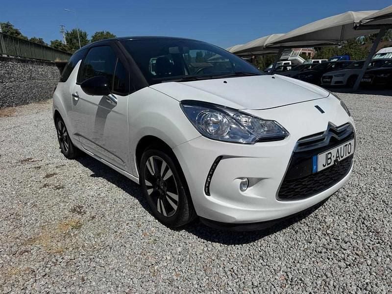 Usado Citroën DS3 So Chic 75 HP (55 kW) 2016 Branco Citadino