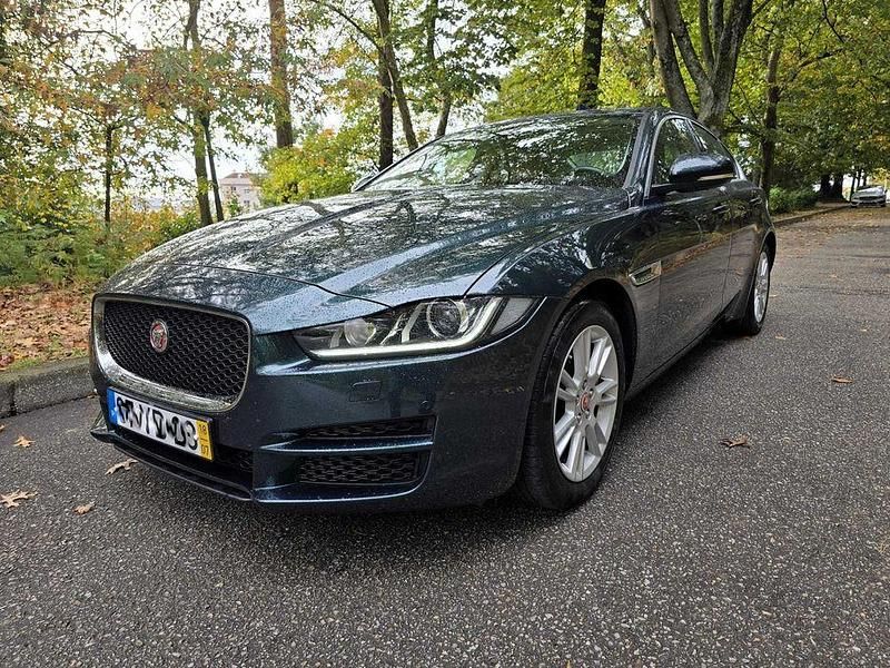 Usado 2018 Jaguar XE Prestige Sedan | € 25.500 (Preço justo) - Imagem 1/4