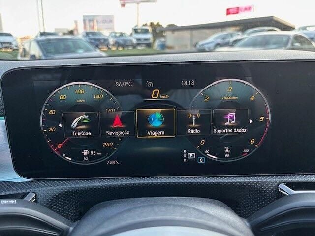 Usado Mercedes A180 AMG line 116 HP (85 kW) 2021 Preto Sedan