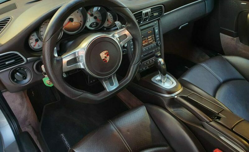 Usado Porsche 911 Carrera 997 HP (733 kW) 2010 Cinzento Cabrios