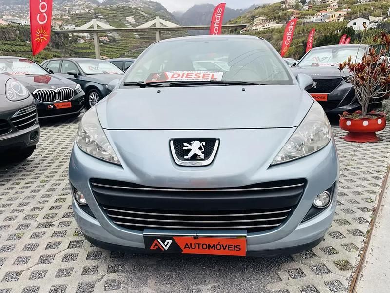 Usado Peugeot 207 90 HP (66 kW) 2010 Azul