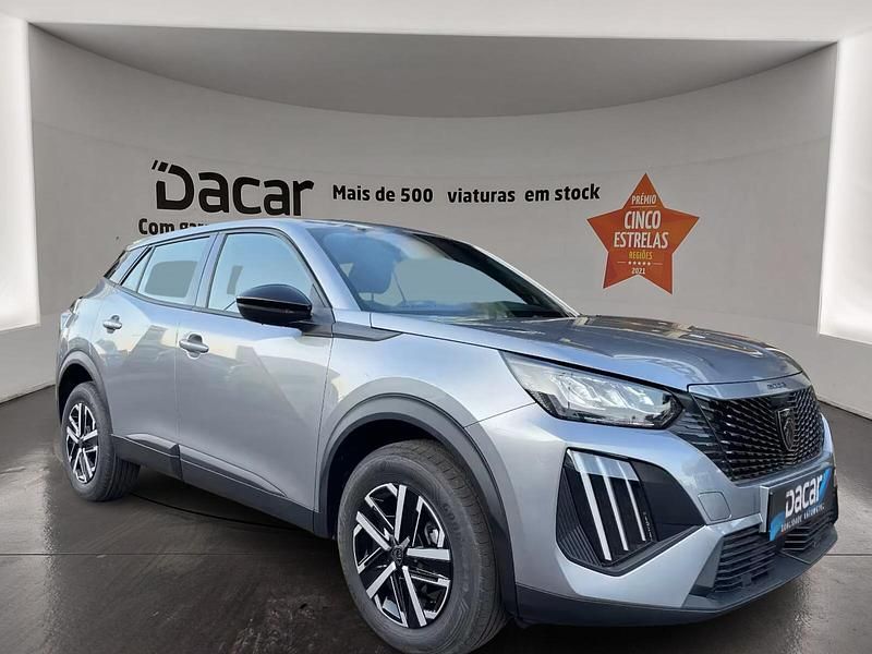 Cinzento Usado 2024 Peugeot 2008 Active SUV | € 25.699 (Preço justo) - Imagem 1/4