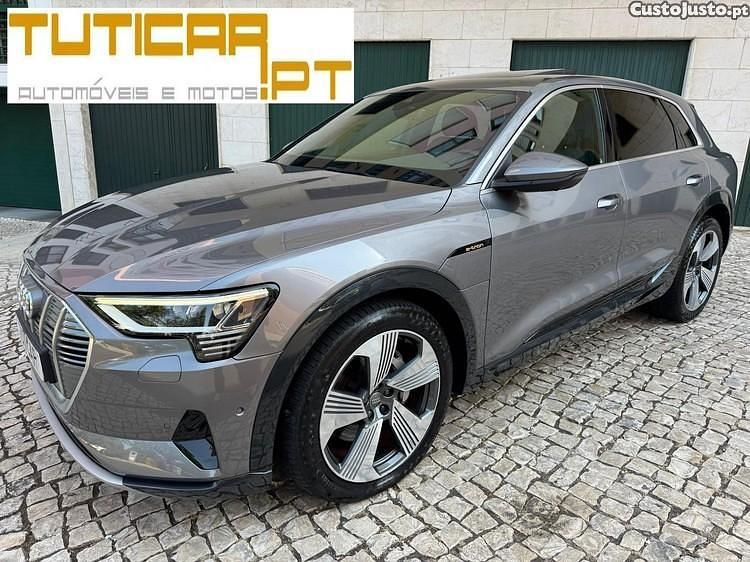 Cinza Usado 2019 Audi e-tron S-Line SUV | € 33.900 (Super Preço) - Imagem 1/1