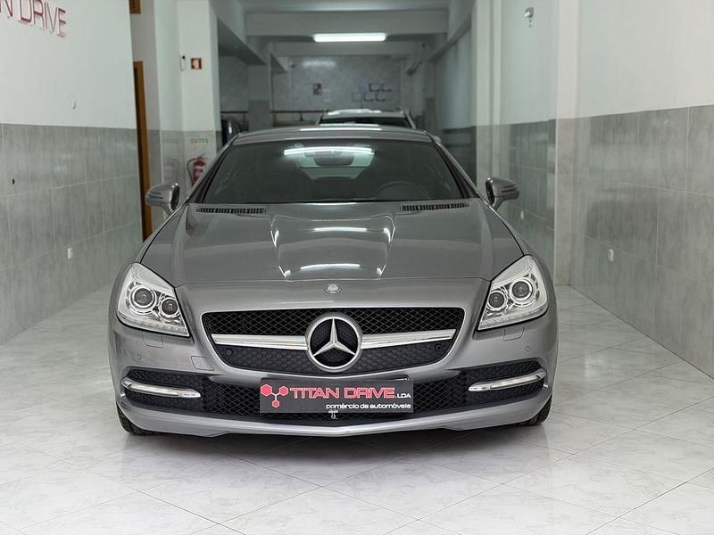 Usado Mercedes SLK200 184 HP (135 kW) 2011 Cinza Cabrios