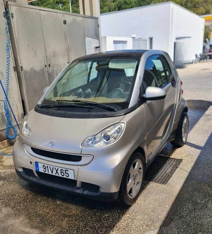 Cinzento Usado 2009 Smart ForTwo Coupé Coupé | € 6.500 - Imagem 1/4