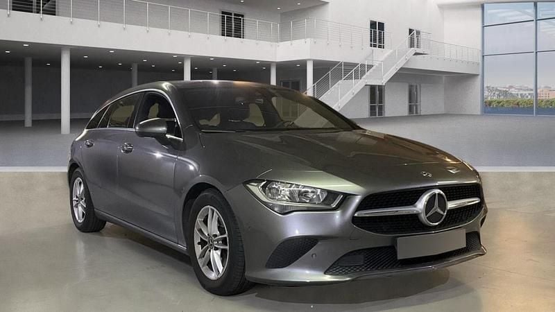 Cinza Usado 2019 Mercedes CLA200 Shooting Brake Style Carrinha | € 23.990 (Super Preço) - Imagem 1/4
