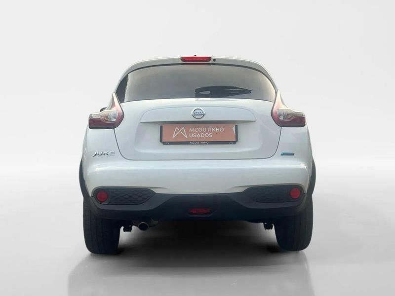 Usado Nissan Juke N-Connecta 110 HP (80 kW) 2015 Branco SUV