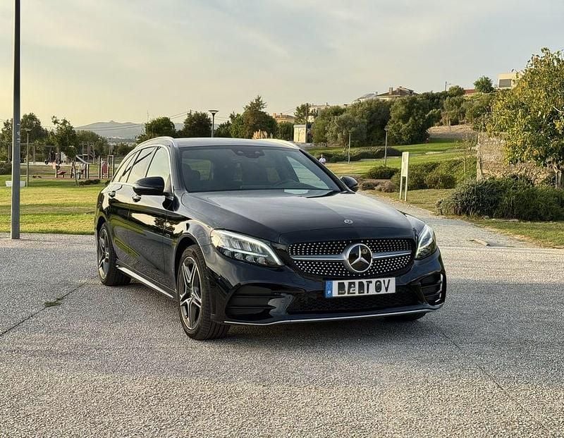 Usado 2021 Mercedes C300e AMG line Sedan | € 26.990 (Super Preço) - Imagem 1/4