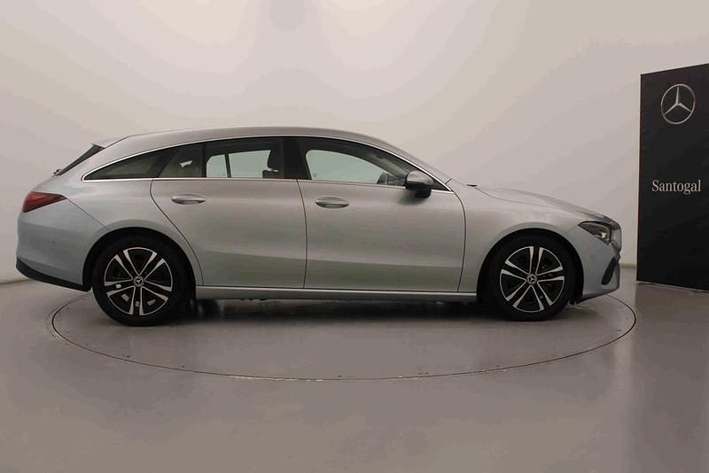 Usado Mercedes CLA180 116 HP (85 kW) 2024 Outra Sedan