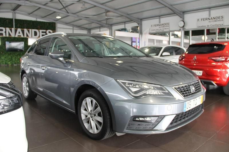 Usado Seat Leon Reference 115 HP (84 kW) 2017 Cinza Carrinha