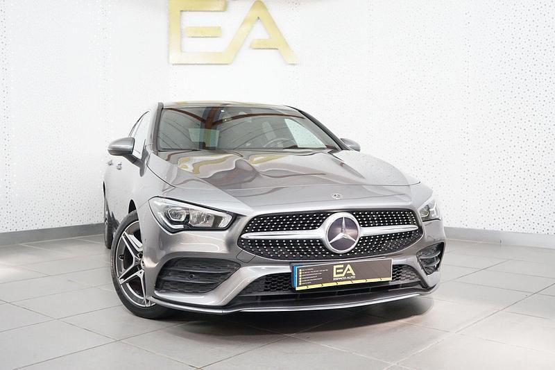 Cinza Usado 2019 Mercedes CLA180 AMG line Sedan | € 27.980 (Preço justo) - Imagem 1/4