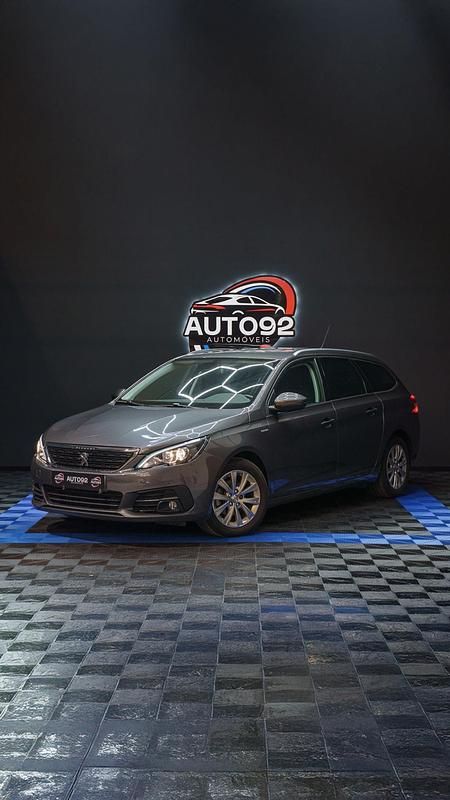 Cinza Usado 2019 Peugeot 308 Style Carrinha | € 15.500 (Preço elevado) - Imagem 1/4