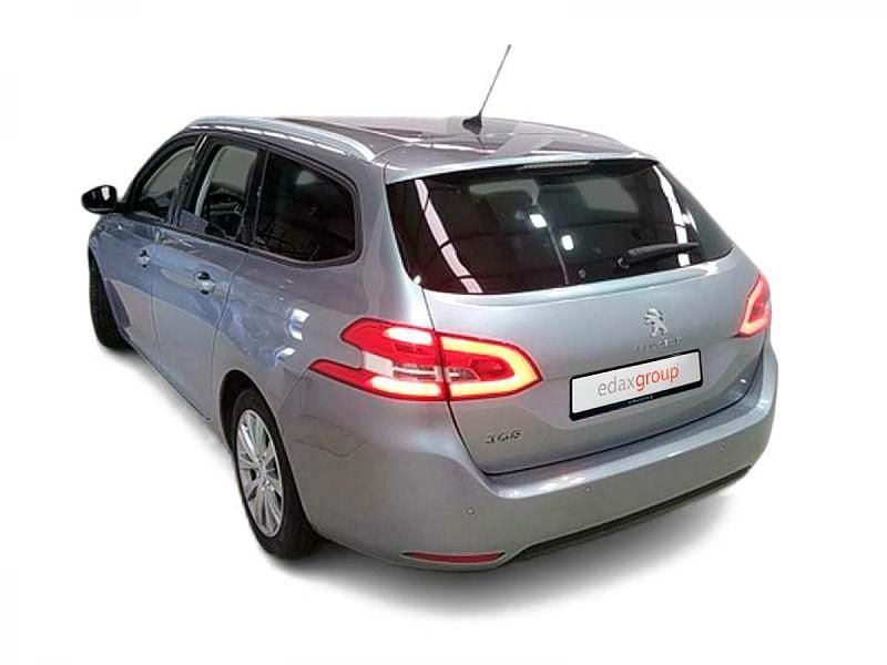 Usado Peugeot 308 SW 102 HP (75 kW) 2020 Cinzento Carrinha