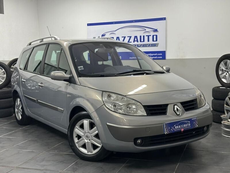 Cinzento Usado 2004 Renault Grand Scénic II Monovolume | € 3.500 (Bom preço) - Imagem 1/1