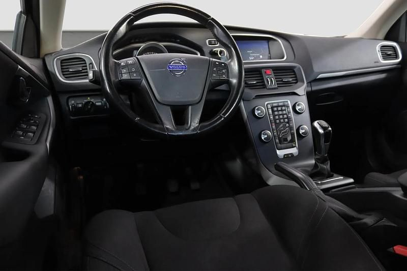 Usado Volvo V40 You! 115 HP (84 kW) 2014 Preto Citadino