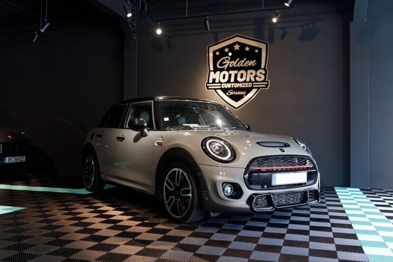Cinzento Usado 2021 Mini Cooper Citadino | € 29.900 (Caro) - Imagem 1/4