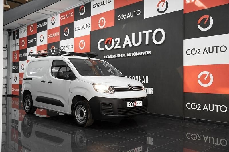 Branco Usado 2024 Citroën Berlingo Monovolume | € 20.900 (Preço justo) - Imagem 1/1