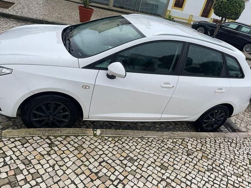 Usado Seat Ibiza 90 HP (66 kW) 2011 Sedan