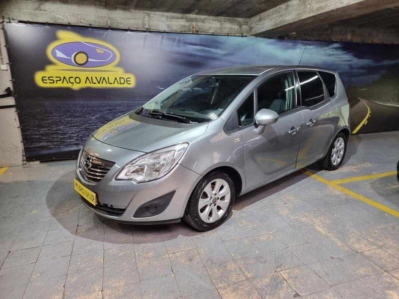 Cinza Usado 2011 Opel Meriva Enjoy Monovolume | € 5.750 (Preço justo) - Imagem 1/4