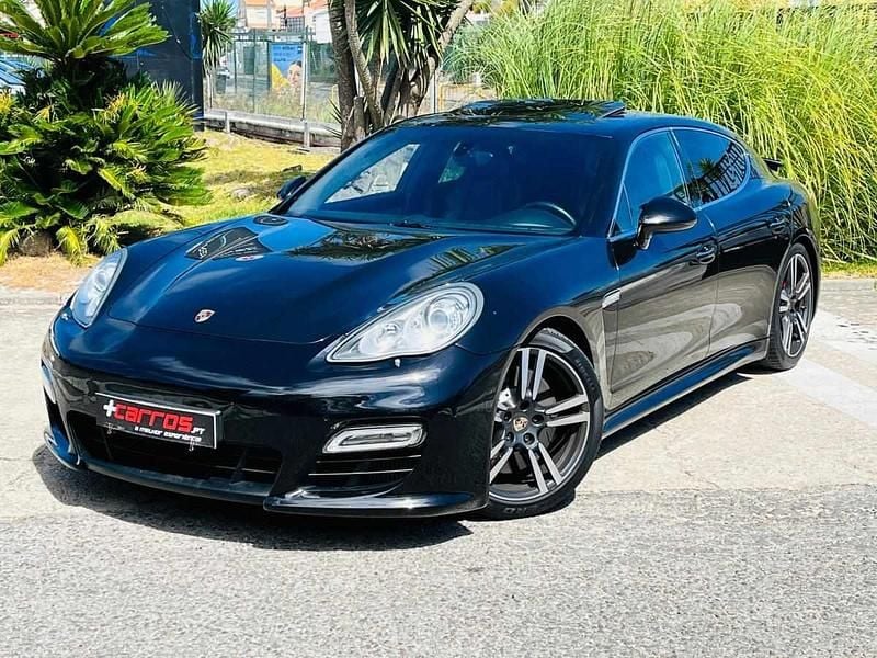 Preto Usado 2011 Porsche Panamera Sedan | € 48.900 - Imagem 1/4